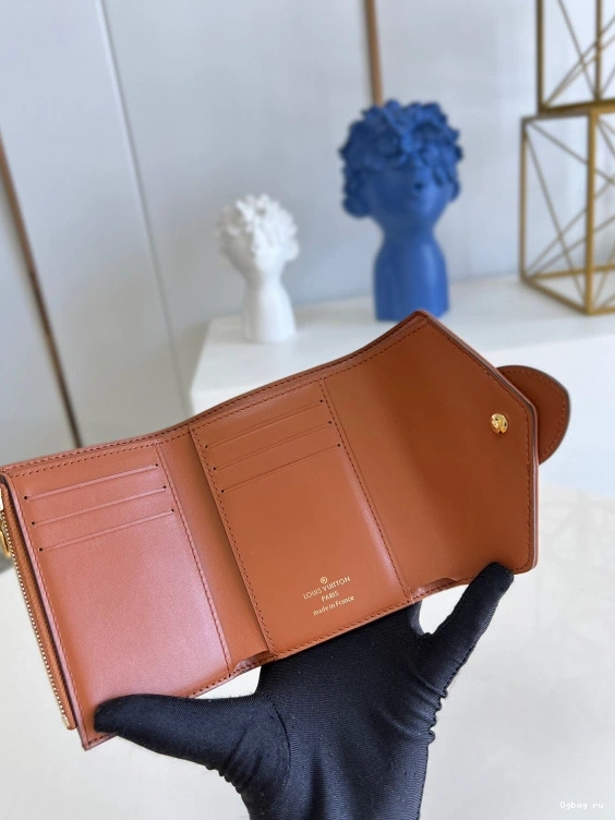 PONT 9 COMPACT LOUIS VUITTON WALLET 0815